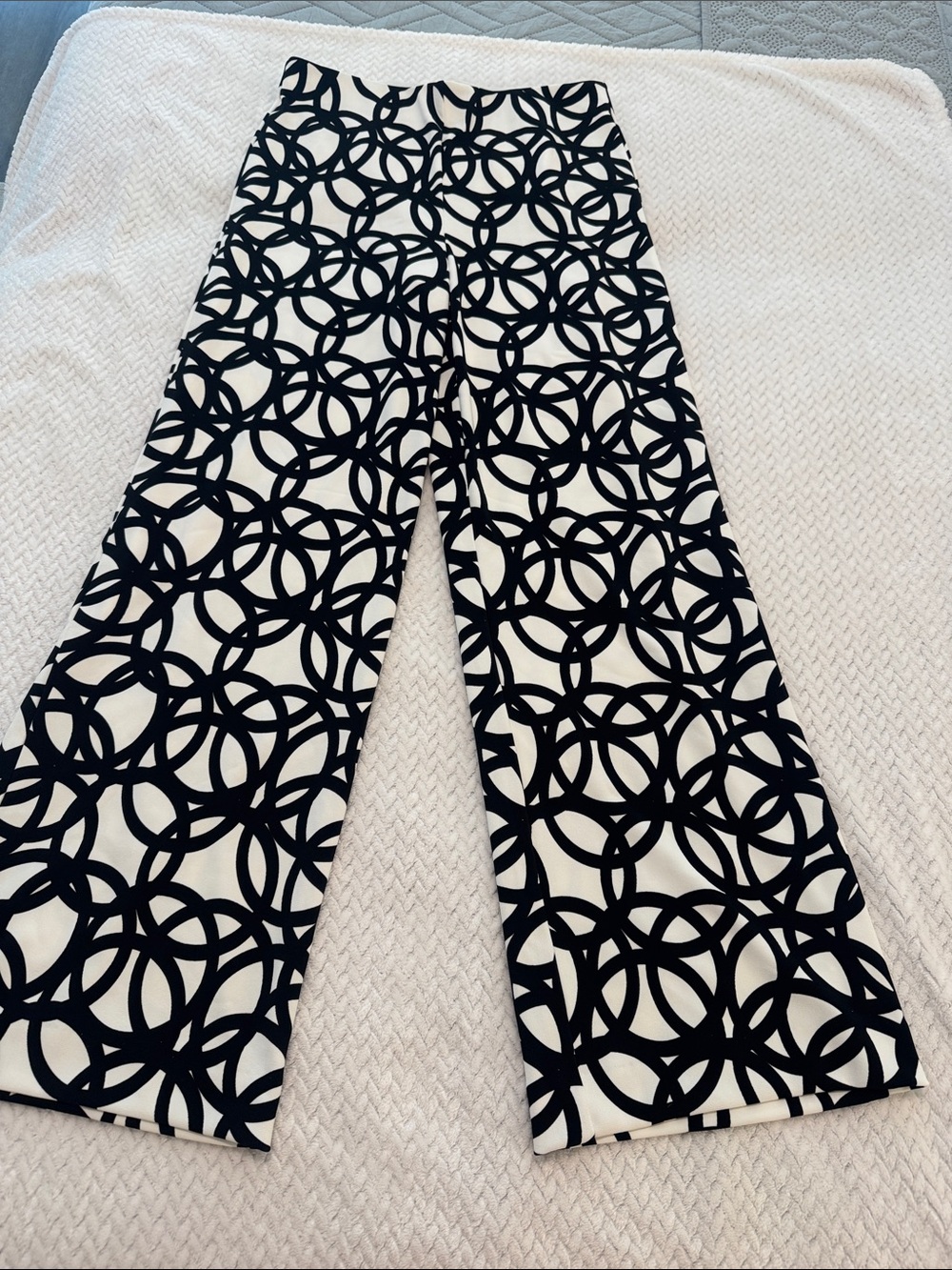 NWOT~ Boston Proper Palazzo Cream and Gray Geometric Skirt